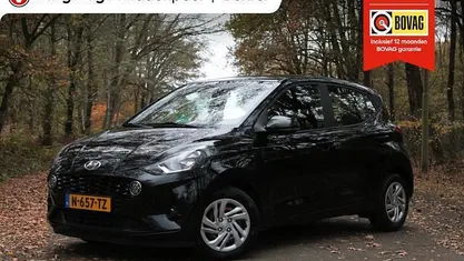 Zwart Gebruikt 2022 Hyundai i10 Comfort Hatchback | € 13.899 (Eerlijke prijs)