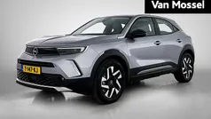 Grijs Gebruikt 2023 Opel Mokka-e GS Line SUV | € 19.900 (Goede deal)