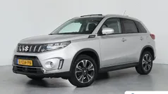 Grijs Gebruikt 2024 Suzuki Vitara Style SUV | € 30.395 (Eerlijke prijs)