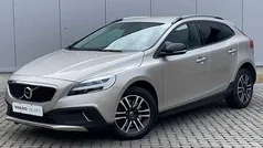 Goud Gebruikt 2017 Volvo V40 Plus SUV | € 15.500 (Eerlijke prijs)