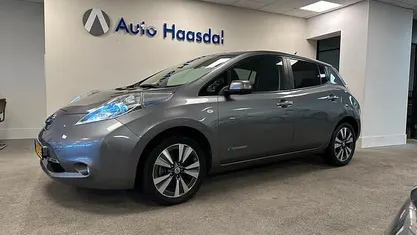 Grijs Gebruikt 2013 Nissan Leaf Base Hatchback | € 4.990 (Eerlijke prijs)