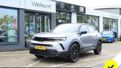Grijs Occasion 2024 Opel Mokka SUV | € 25.990 (Eerlijke prijs)