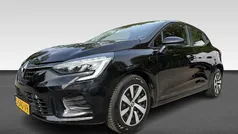 Zwart Gebruikt 2023 Renault Clio V Equilibre Hatchback | € 14.295 (Eerlijke prijs)