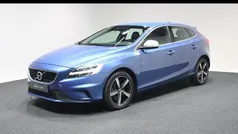 Blauw Gebruikt 2018 Volvo V40 R-Design Stationwagen | € 18.940 (Goede deal)
