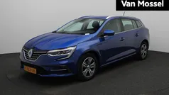 Gebruikt 2023 Renault Mégane GrandTour Equilibre Stationwagen | € 18.730 (Eerlijke prijs)