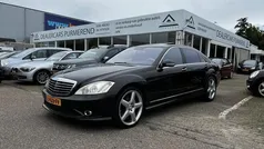 Zwart, metallic lak Gebruikt 2006 Mercedes S500 Sedan | € 17.950 (Eerlijke prijs)