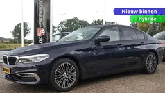 Blauw Gebruikt 2019 BMW 530e Executive Sedan | € 32.985 (Eerlijke prijs)