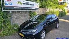 Zwart Gebruikt 2018 Toyota Auris Hybrid Hatchback | € 13.950 (Goede deal)