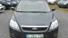 Grijs Gebruikt 2010 Ford Focus Trend Sedan | € 2.300 (Eerlijke prijs)