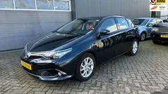 Grijs Gebruikt 2017 Toyota Auris Hybrid Hatchback | € 16.750 (Eerlijke prijs)