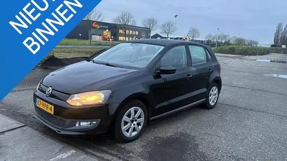 Zwart Gebruikt 2011 VW Polo Comfortline Hatchback | € 3.450 (Eerlijke prijs)