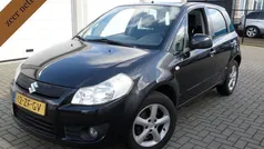 Zwart Gebruikt 2008 Suzuki SX4 Exclusive MPV | € 2.749 (Eerlijke prijs)