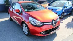 Rood Gebruikt 2014 Renault Clio IV Authentique Hatchback | € 6.250 (Eerlijke prijs)
