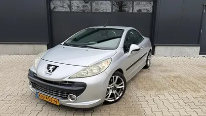 Occasion 2007 Peugeot 207 CC Cabriolet | € 1.899 (Goede deal)