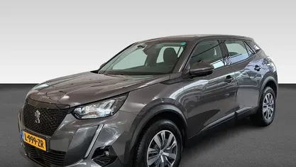 Grijs Gebruikt 2021 Peugeot 2008 Active SUV | € 17.440 (Eerlijke prijs)