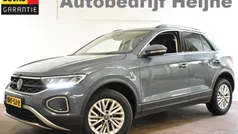 Blauw Gebruikt 2024 VW T-Roc Edition SUV | € 26.745 (Eerlijke prijs)
