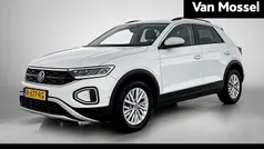 Wit Gebruikt 2022 VW T-Roc Life SUV | € 21.900 (Eerlijke prijs)