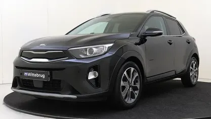 Zwart Gebruikt 2019 Kia Stonic SUV | € 19.225 (Eerlijke prijs)