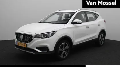 Wit Gebruikt 2020 MG ZS Luxury Sedan | € 12.222 (Eerlijke prijs)