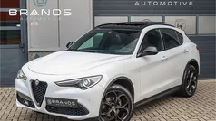 Wit Gebruikt 2018 Alfa Romeo Stelvio Super SUV | € 28.950 (Eerlijke prijs)