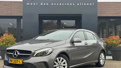 Grijs Gebruikt 2017 Mercedes A160 Ambition Hatchback | € 11.950 (Eerlijke prijs)