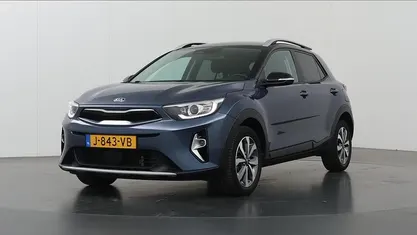 Blauw Gebruikt 2020 Kia Stonic SUV | € 18.330 (Eerlijke prijs)