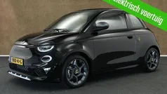 Zwart Nieuw 2024 Abarth 500e Hatchback | € 31.450 (Eerlijke prijs)