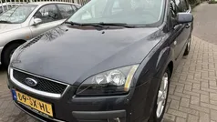 Grijs Gebruikt 2006 Ford Focus Futura Stationwagen | € 2.250 (Eerlijke prijs)
