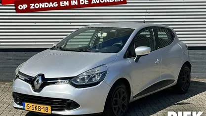 Gebruikt 2013 Renault Clio IV Authentique Hatchback | € 4.999 (Eerlijke prijs)