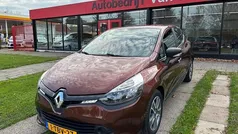 Bruin Gebruikt 2014 Renault Clio IV Authentique Hatchback | € 8.800 (Eerlijke prijs)