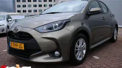Gebruikt 2024 Toyota Yaris Hybrid Active Hatchback | € 24.249 (Eerlijke prijs)