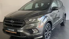 Gebruikt 2017 Ford Kuga ST-Line SUV | € 14.445 (Eerlijke prijs)