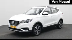 Wit Gebruikt 2020 MG ZS Luxury Sedan | € 15.495 (Eerlijke prijs)