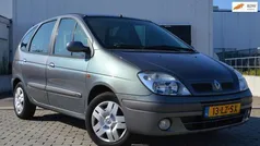 Grijs Gebruikt 2003 Renault Scénic MPV | € 1.295 (Eerlijke prijs)