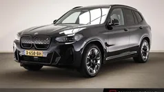 Zwart Gebruikt 2023 BMW iX3 Executive SUV | € 47.095 (Eerlijke prijs)