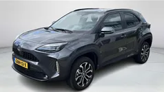 Grijs Gebruikt 2024 Toyota Yaris Cross Edition SUV | € 29.995 (Eerlijke prijs)