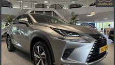 Grijs Gebruikt 2018 Lexus NX300h President Line SUV | € 37.950 (Eerlijke prijs)