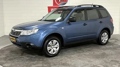 Blauw Gebruikt 2011 Subaru Forester SUV | € 10.950 (Eerlijke prijs)