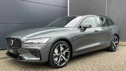 Occasion 2026 Volvo V60 Plus Stationwagen | € 60.170 (Eerlijke prijs)