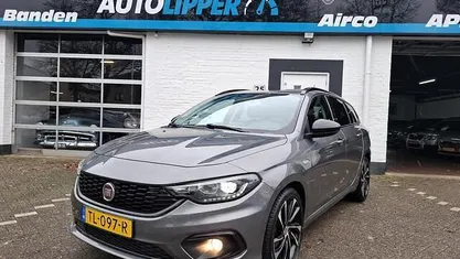 Grijs Occasion 2018 Fiat Tipo S Stationwagen | € 9.950 (Super prijs)