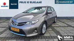 Bruin Gebruikt 2015 Toyota Auris Hatchback | € 11.750 (Eerlijke prijs)