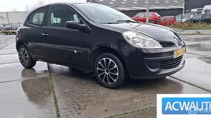 Occasion 2006 Renault Clio II Authentique Hatchback | € 350 (Goede deal)