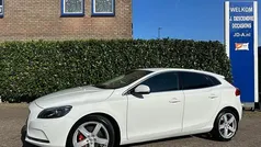 Wit Gebruikt 2014 Volvo V40 Stationwagen | € 12.499 (Eerlijke prijs)