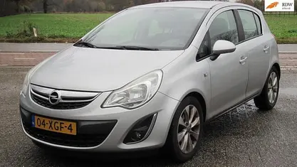Occasion 2012 Opel Corsa Cosmo Hatchback | € 5.150 (Eerlijke prijs)