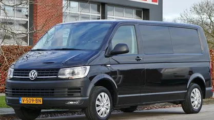 Zwart Gebruikt 2016 VW T6 Comfortline Van | € 14.950 (Super prijs)