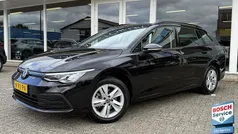 Zwart Gebruikt 2021 VW Golf VIII Life Stationwagen | € 19.995 (Eerlijke prijs)