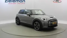 Grijs Gebruikt 2021 Mini Cooper Essential Hatchback | € 16.645 (Goede deal)