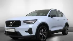 Blauw Gebruikt 2024 Volvo XC40 Plus SUV | € 39.935 (Eerlijke prijs)