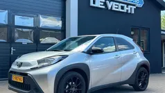 Gebruikt 2023 Toyota Aygo Play Hatchback | € 16.950 (Eerlijke prijs)