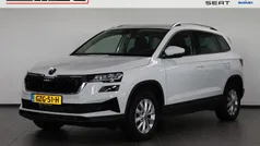Wit Gebruikt 2024 Skoda Karoq Business Line SUV | € 32.950 (Super prijs)